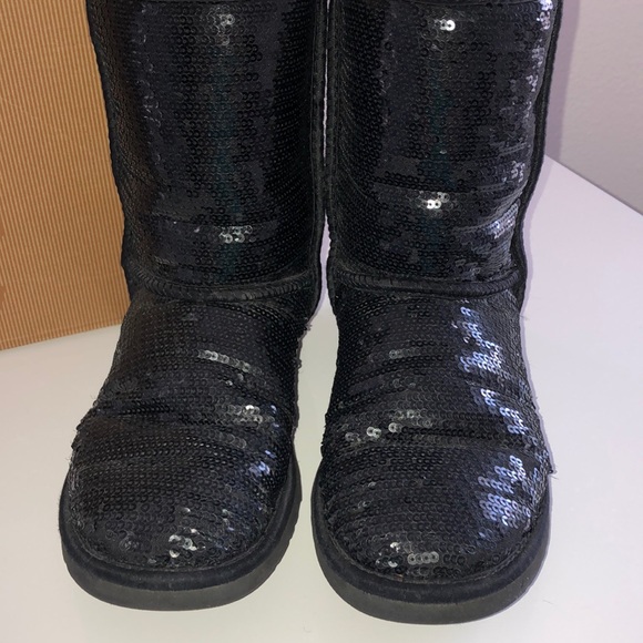 UGG classic black sequins boots 8 - Picture 2 of 6